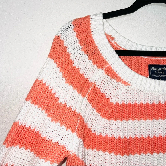 Abercrombie & Fitch White & Peach Striped Chunky Knit Sweater Medium Women’s - Picture 3 of 10